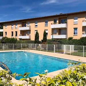 Standing Piscine - Art Et Antiquité Appartement
